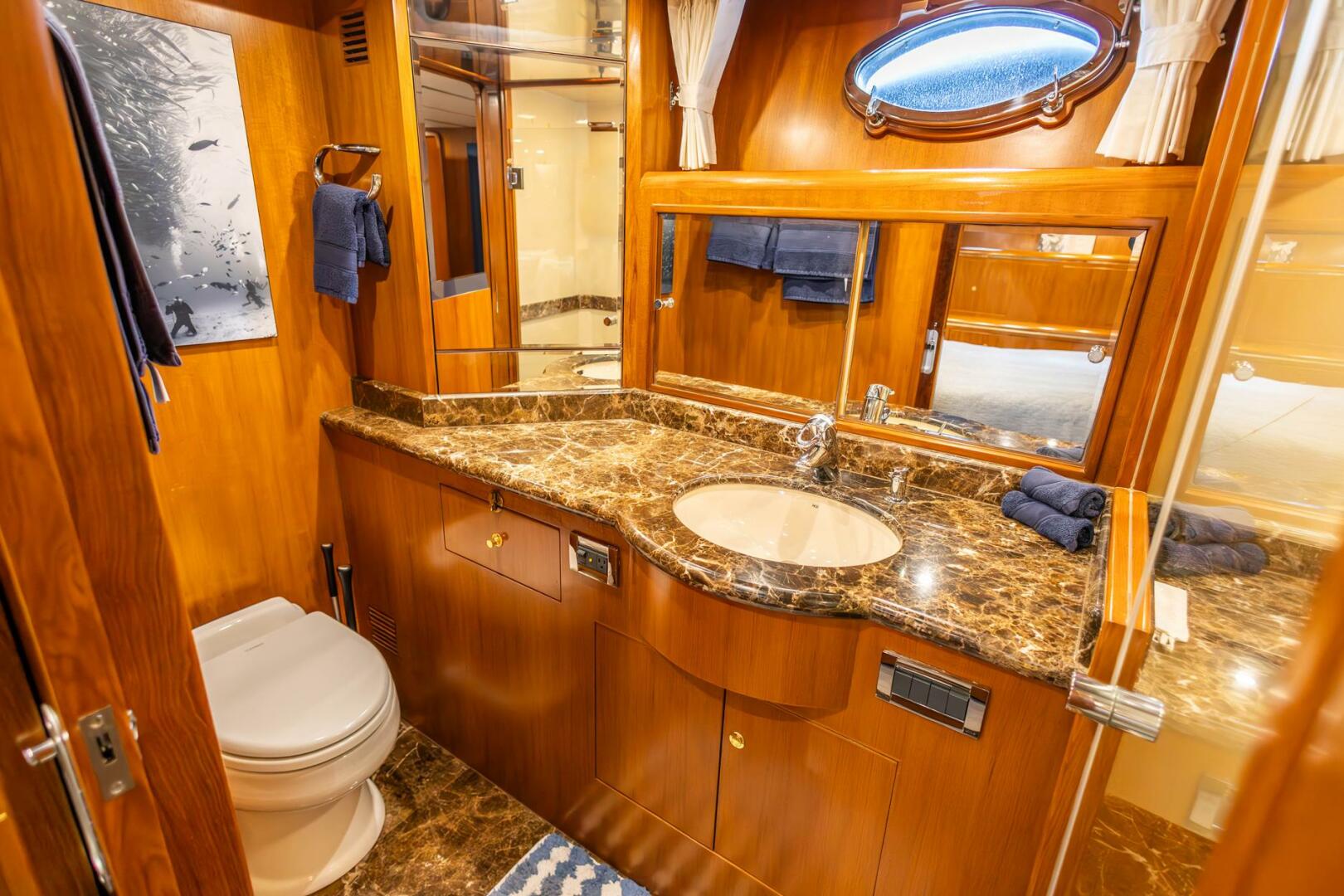 Ocean Alexander-Raised Pilothouse Flybridge Sedan 2005-Bluewater Fort Lauderdale-Florida-United States-5701733 | Thumbnail