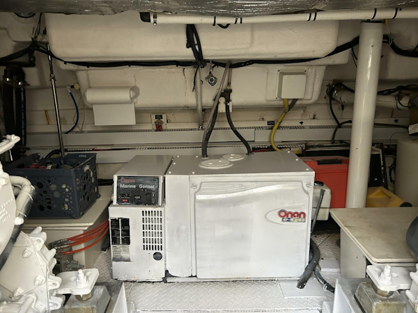 Cruisers Yachts-540 Express 2003-1000 Hour Service Completed Greenwich-Connecticut-United States-5814436