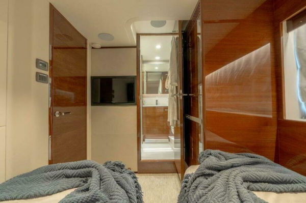 Princess-85 Motor Yacht 2019-Kaos Palm Beach-Florida-United States-Princess 85 Kaos Guest SR-5712078