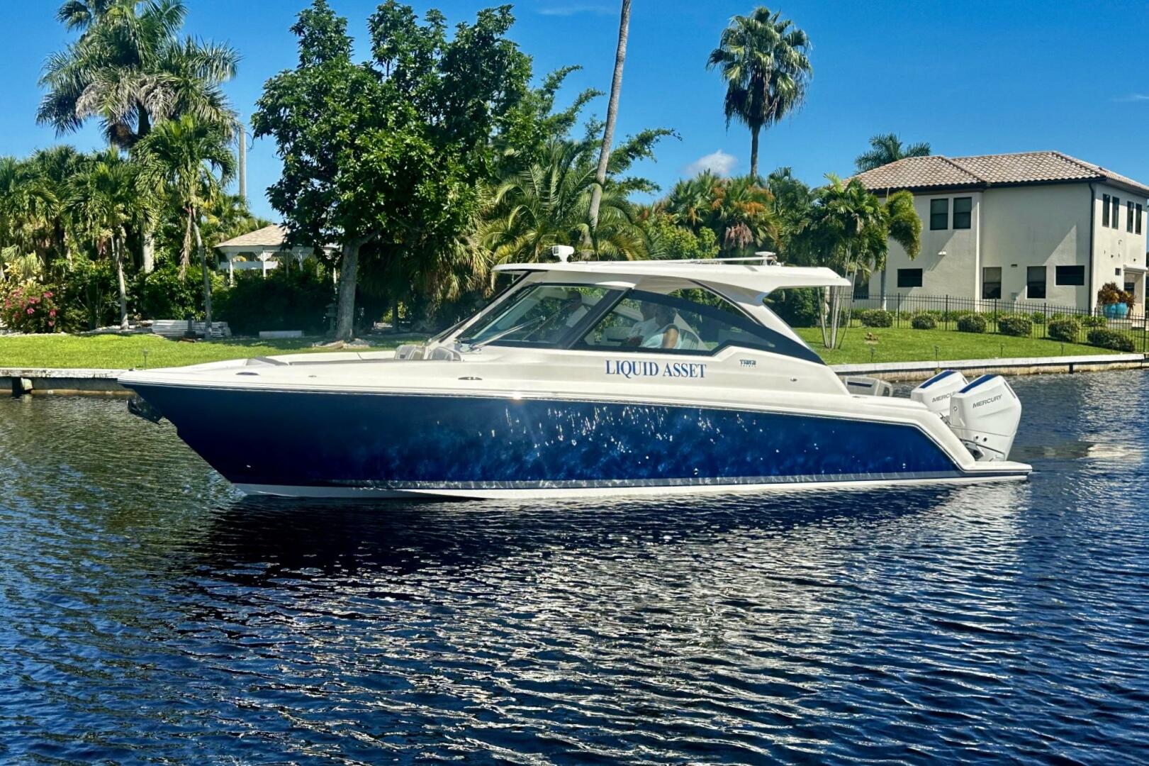 Tiara Sport-34 LX 2024 -Cape Coral -Florida-United States-Port Bow Running Shot-5726871 | Thumbnail