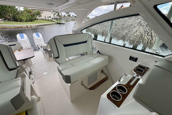 Tiara Sport-34 LX 2024 -Cape Coral -Florida-United States-Cockpit Social Layout-5726883