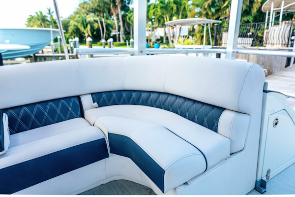 Bennington-30 QSBAX2 Swingback 2024-HOLD ON Palm Beach Gardens-Florida-United States-Deck Seating-5725545