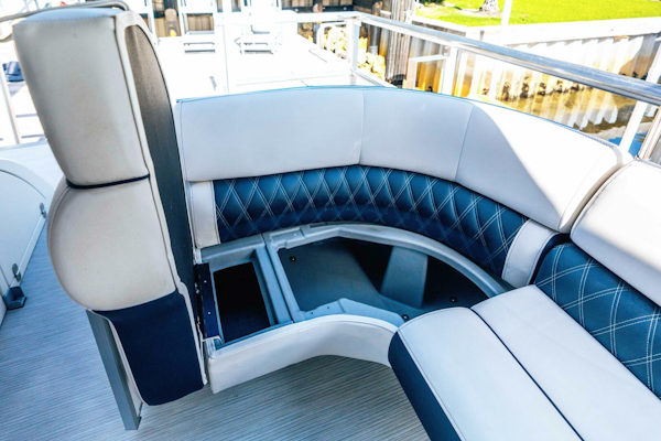 Bennington-30 QSBAX2 Swingback 2024-HOLD ON Palm Beach Gardens-Florida-United States-Deck Seating & Storage-5725551