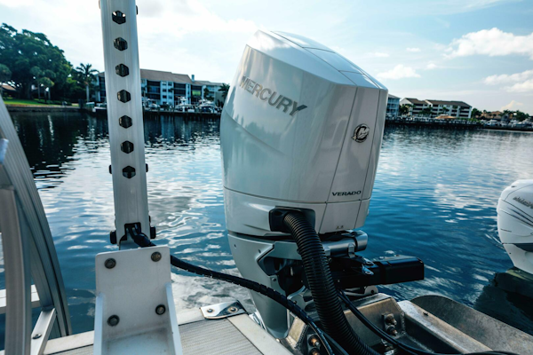 Bennington-30 QSBAX2 Swingback 2024-HOLD ON Palm Beach Gardens-Florida-United States-Mercury Engine-5725556