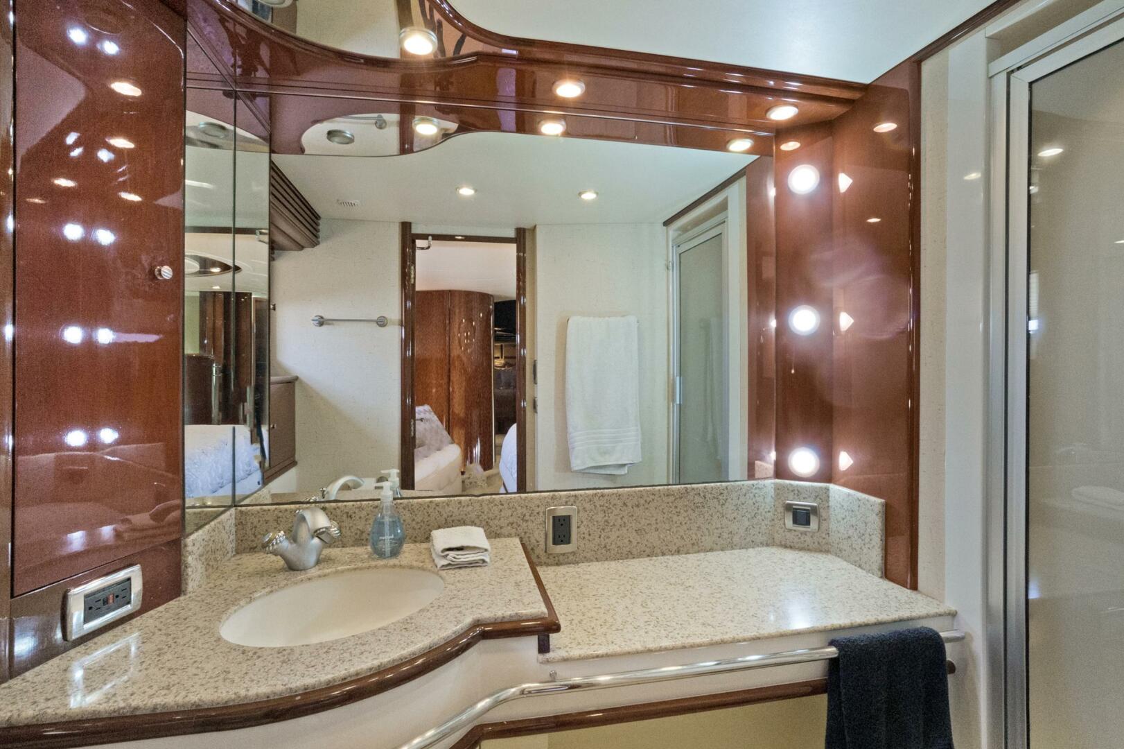 Marquis-690 2008-HER ENDEAVOUR Fort Lauderdale-Florida-United States-5742359 | Thumbnail