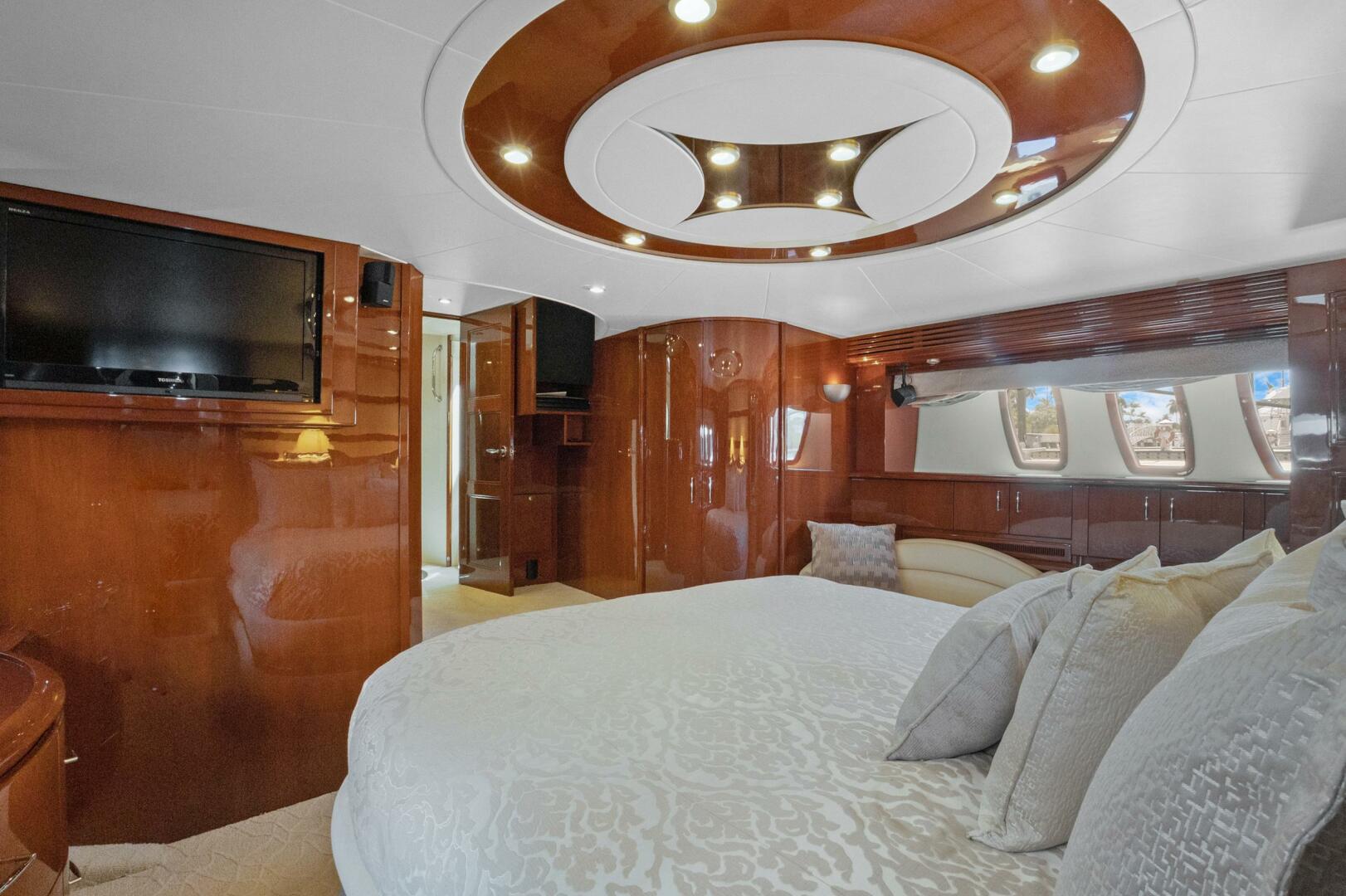 Marquis-690 2008-HER ENDEAVOUR Fort Lauderdale-Florida-United States-5742358 | Thumbnail