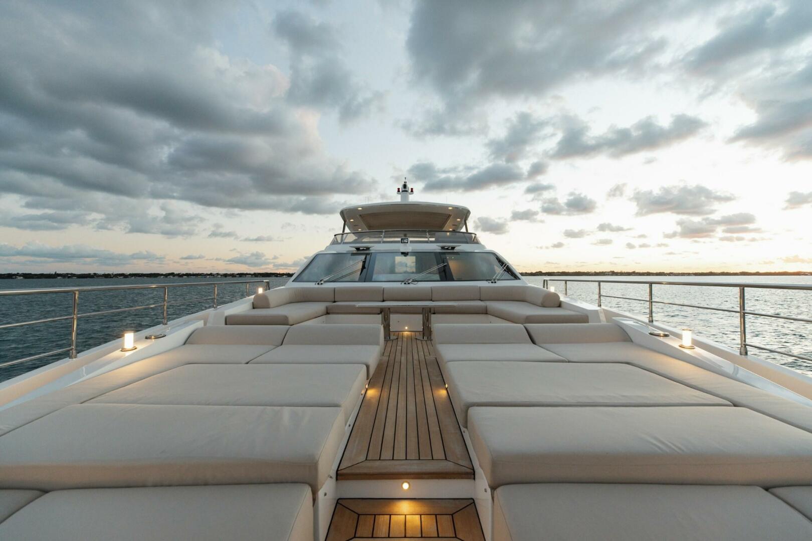 Azimut-2023 Grande 32 Metri 2023-LA MAMA Fort Lauderdale-Bahamas-Foredeck-5746841 | Thumbnail