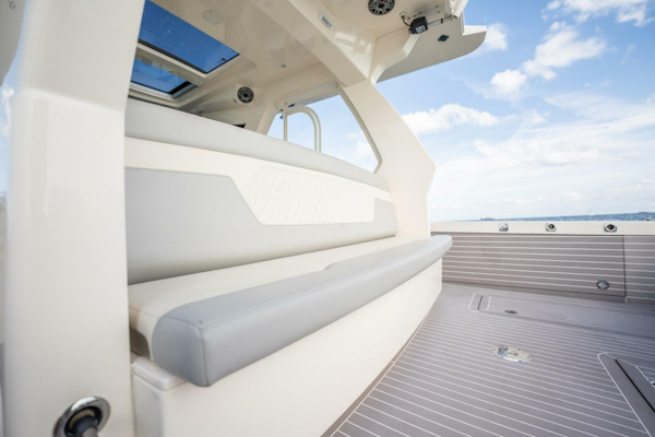 Scout-530 LXF 2023-Dealership II Fort Lauderdale-Florida-United States-5860666