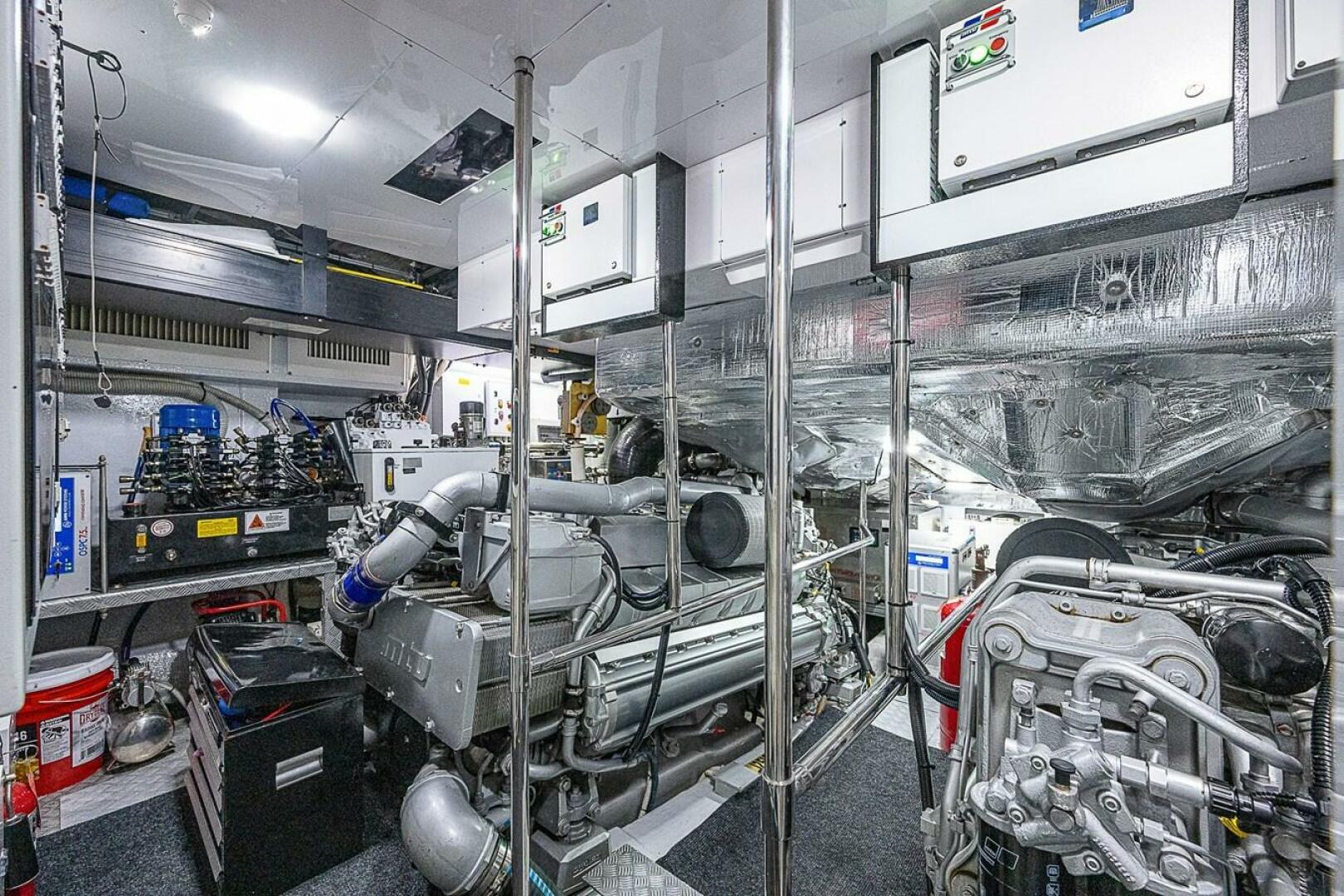 Pershing-Pershing 92 2014-COAL BLOODED  Fort Lauderdale-Florida-United States-Engine Room -5754896 | Thumbnail