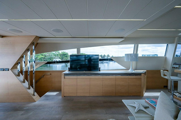 Pershing-Pershing 92 2014-COAL BLOODED  Fort Lauderdale-Florida-United States-Main Salon TV -5754851