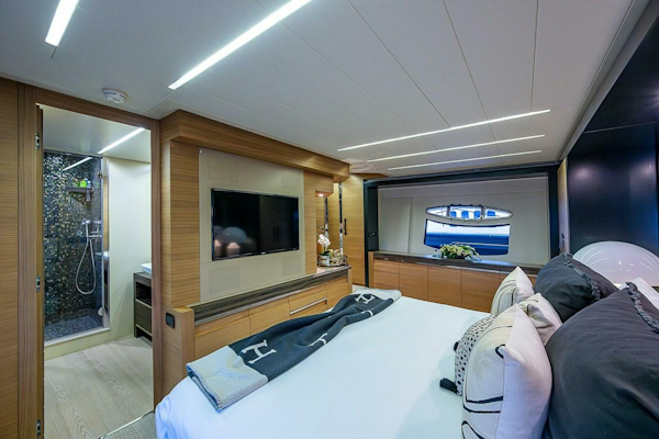 Pershing-Pershing 92 2014-COAL BLOODED  Fort Lauderdale-Florida-United States-Master Stateroom -5754858