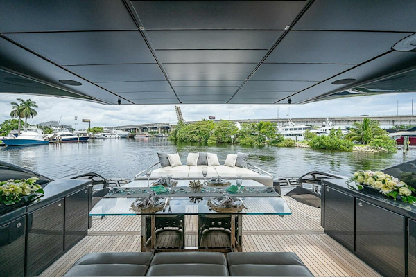Pershing-Pershing 92 2014-COAL BLOODED  Fort Lauderdale-Florida-United States-Aft Deck -5754843