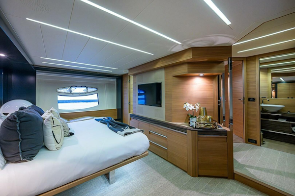 Pershing-Pershing 92 2014-COAL BLOODED  Fort Lauderdale-Florida-United States-Master Stateroom -5754860
