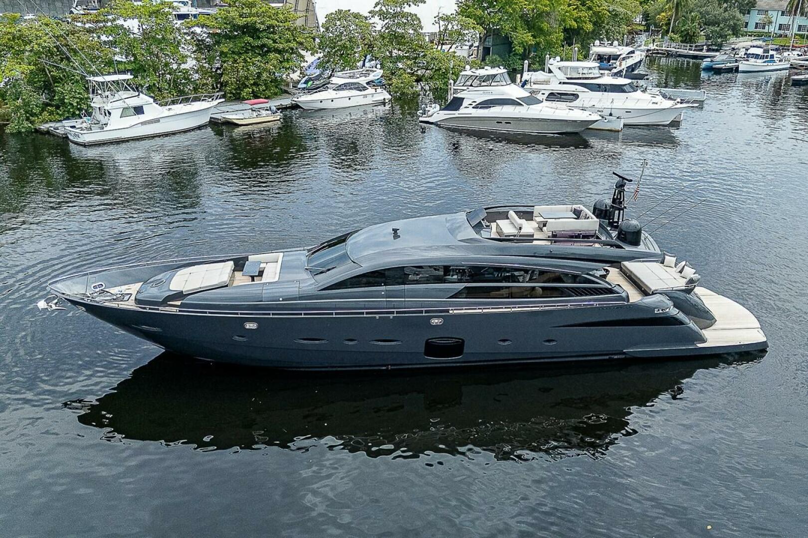 Pershing-Pershing 92 2014-COAL BLOODED  Fort Lauderdale-Florida-United States-Profile Port -5754911 | Thumbnail
