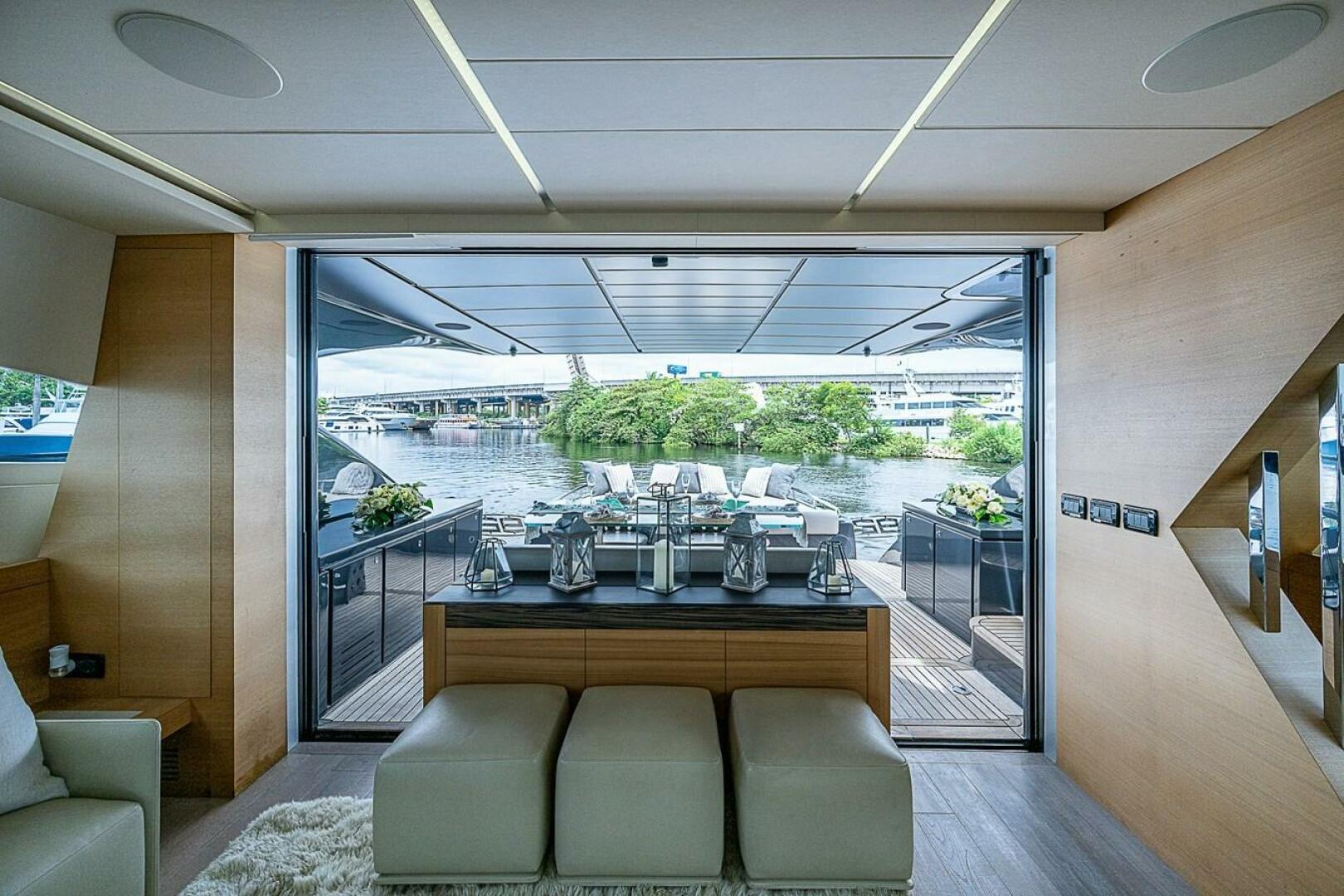 Pershing-Pershing 92 2014-COAL BLOODED  Fort Lauderdale-Florida-United States-Looking Aft -5754848 | Thumbnail