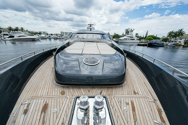 Pershing-Pershing 92 2014-COAL BLOODED  Fort Lauderdale-Florida-United States-Bow Seating -5754885