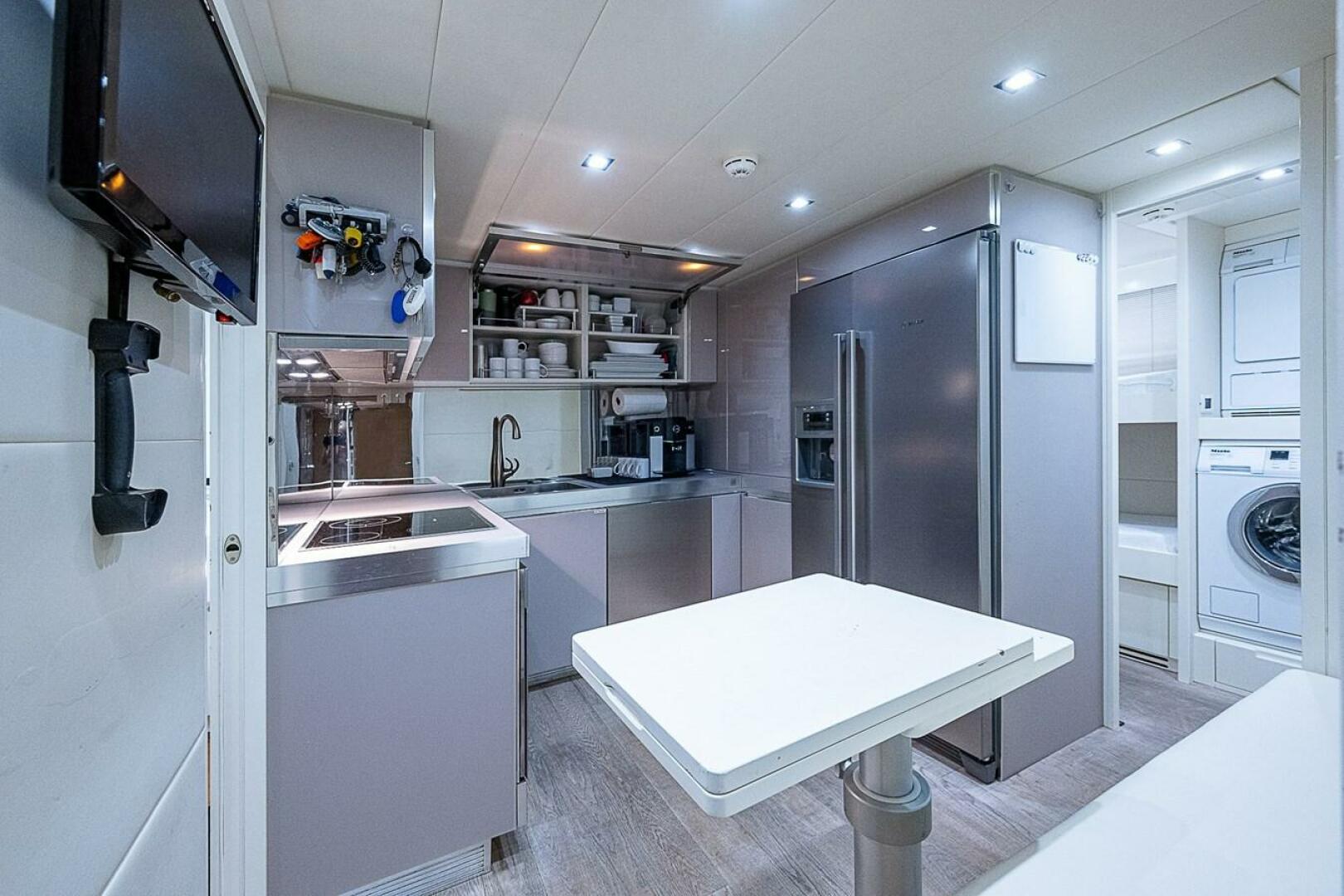 Pershing-Pershing 92 2014-COAL BLOODED  Fort Lauderdale-Florida-United States-Crew Quarter Galley-5754889 | Thumbnail