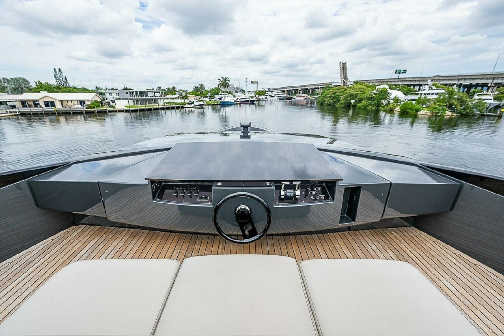 Pershing-Pershing 92 2014-COAL BLOODED  Fort Lauderdale-Florida-United States-Flybridge Helm -5754900 | Thumbnail