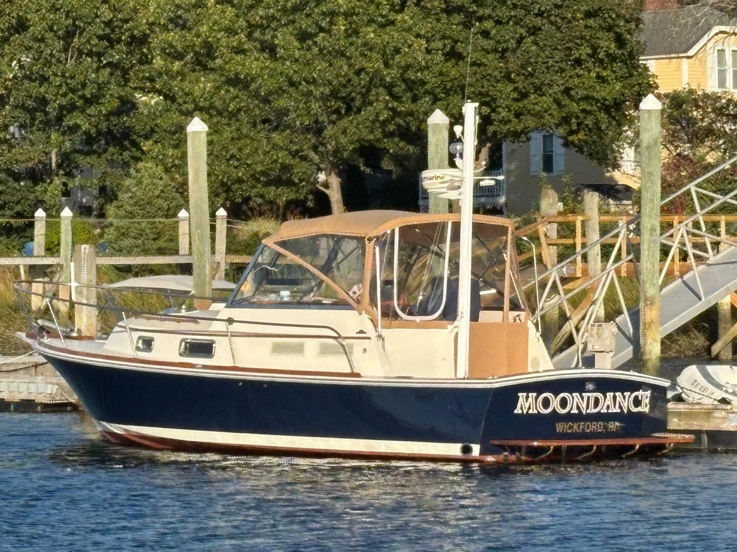 Bruckmann-30 2000-MOONDANCE Wickford-Rhode Island-United States-5755574 | Thumbnail