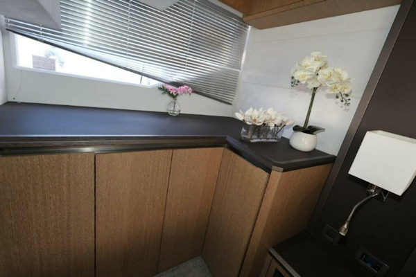 Galeon-650 Sky 2019 -Fort Lauderdale-Florida-United States-5758492