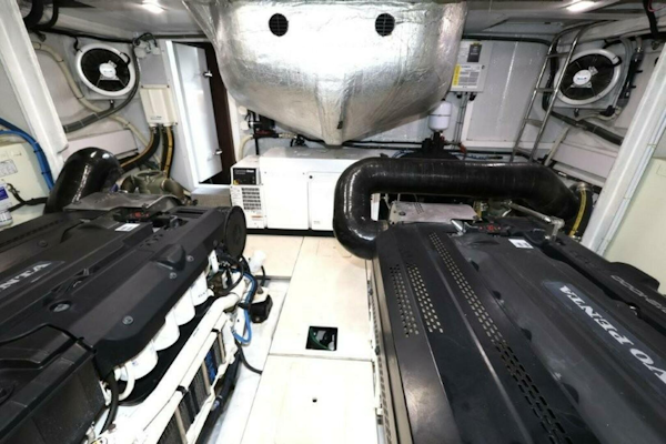 Galeon-650 Sky 2019 -Fort Lauderdale-Florida-United States-5758502