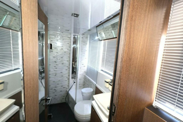 Galeon-650 Sky 2019 -Fort Lauderdale-Florida-United States-5758480