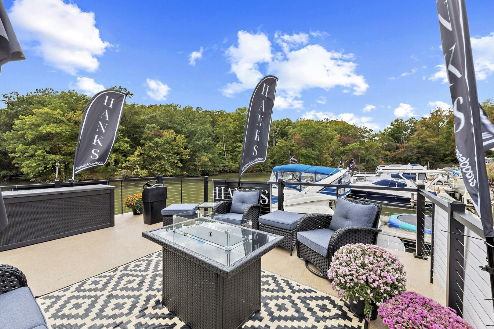 Custom-Hanks 26 Houseboat 2026 -Essex-Maryland-United States-5758705 | Thumbnail