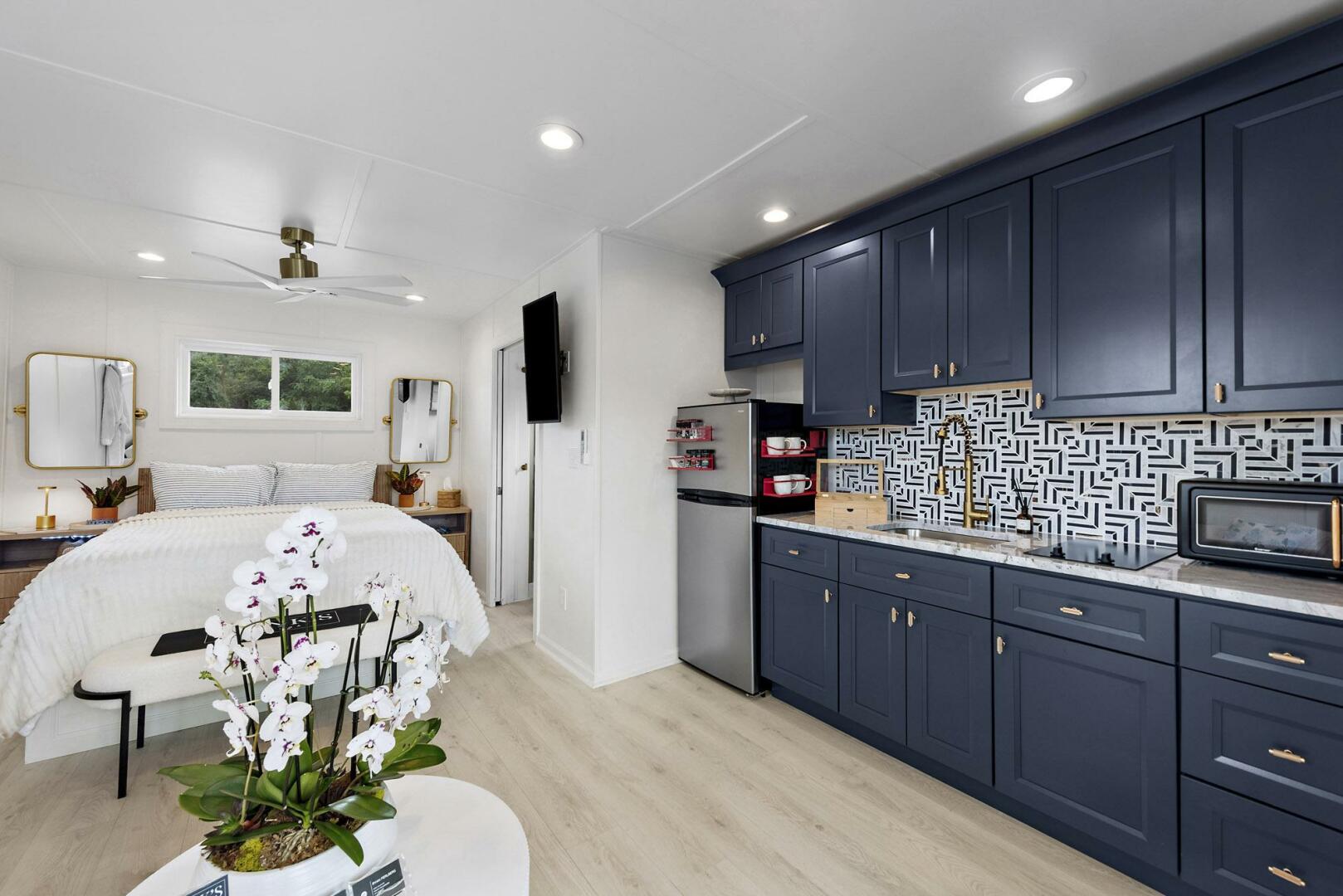 Custom-Hanks 26 Houseboat 2026 -Essex-Maryland-United States-5758694 | Thumbnail