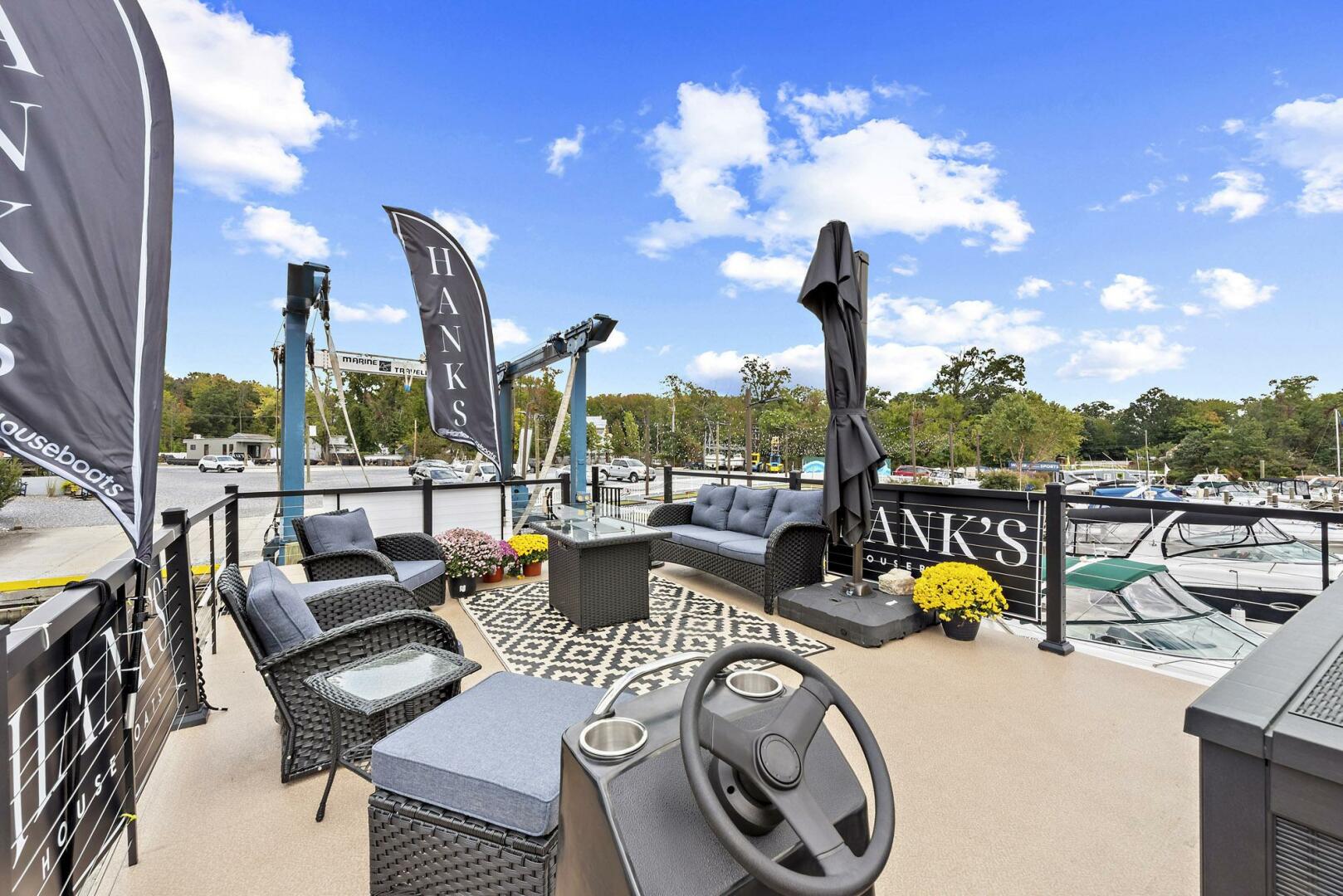 Custom-Hanks 26 Houseboat 2026 -Essex-Maryland-United States-5758704 | Thumbnail