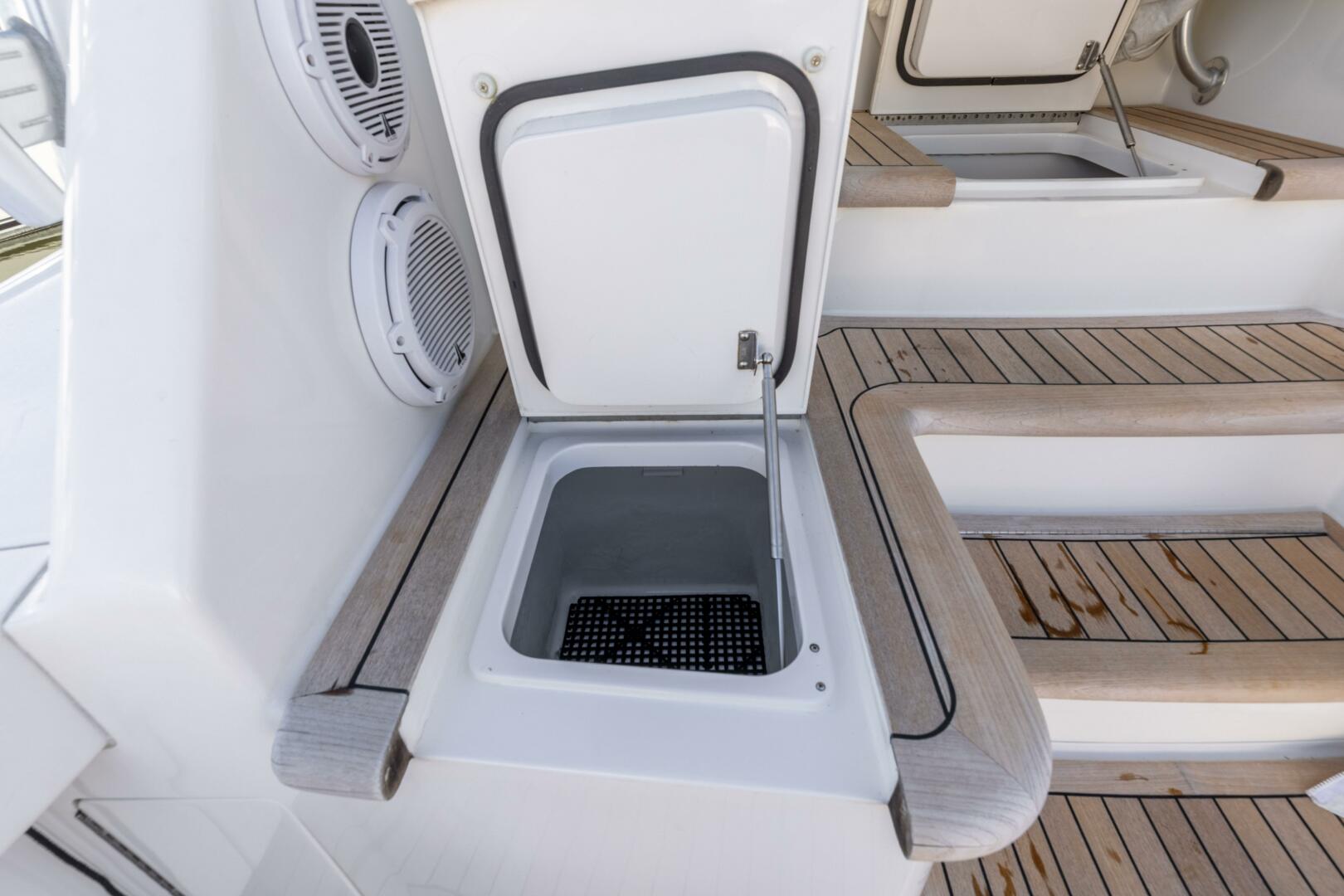 Viking-76 Convertible 2013-Reel Fire Orange Beach-Alabama-United States-2013 Viking 76 Convertible REEL FIRE Cockpit Storage-5783598 | Thumbnail