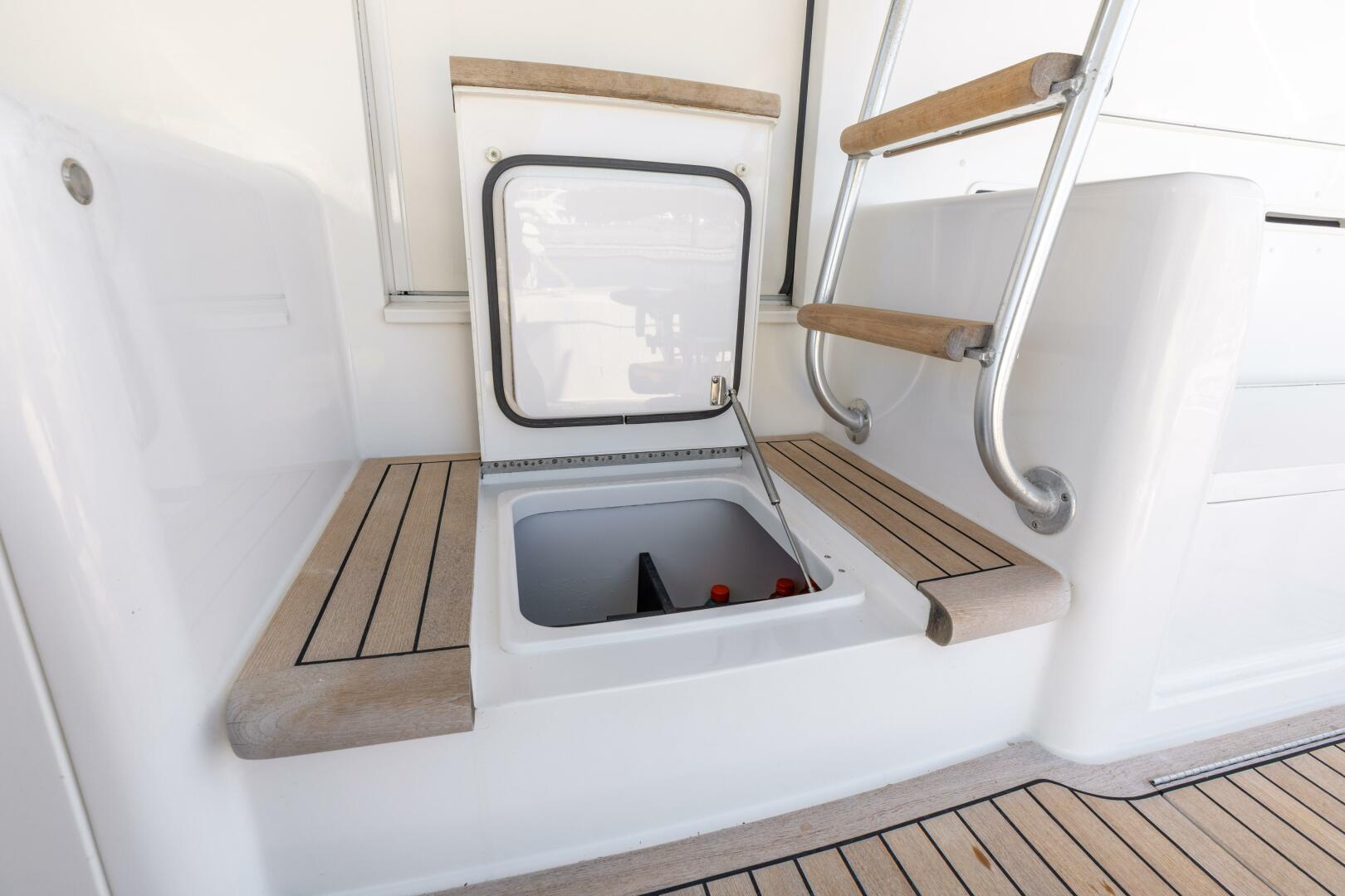 Viking-76 Convertible 2013-Reel Fire Orange Beach-Alabama-United States-2013 Viking 76 Convertible REEL FIRE Cockpit Storage-5783599 | Thumbnail