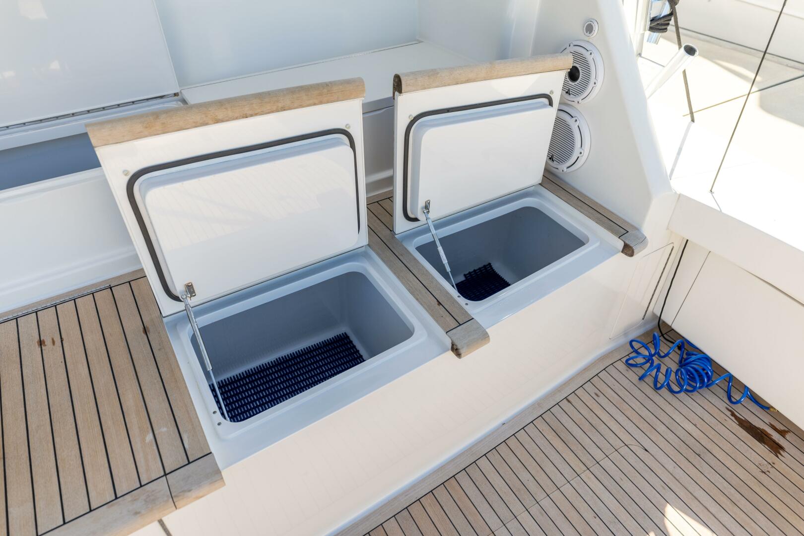 Viking-76 Convertible 2013-Reel Fire Orange Beach-Alabama-United States-2013 Viking 76 Convertible REEL FIRE Cockpit Storage-5783594 | Thumbnail