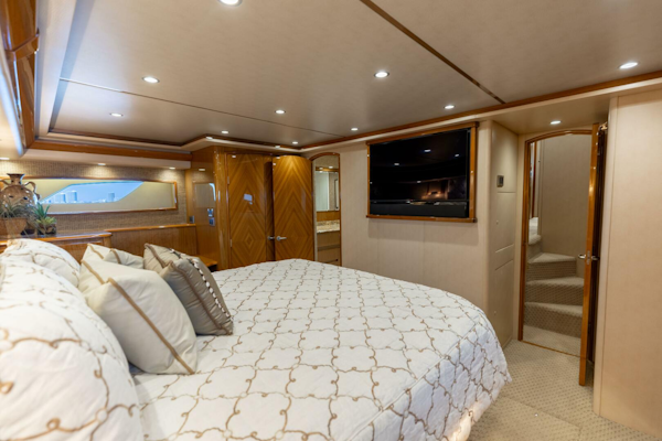 Viking-76 Convertible 2013-Reel Fire Orange Beach-Alabama-United States-2013 Viking 76 Convertible REEL FIRE Master Stateroom-5763706