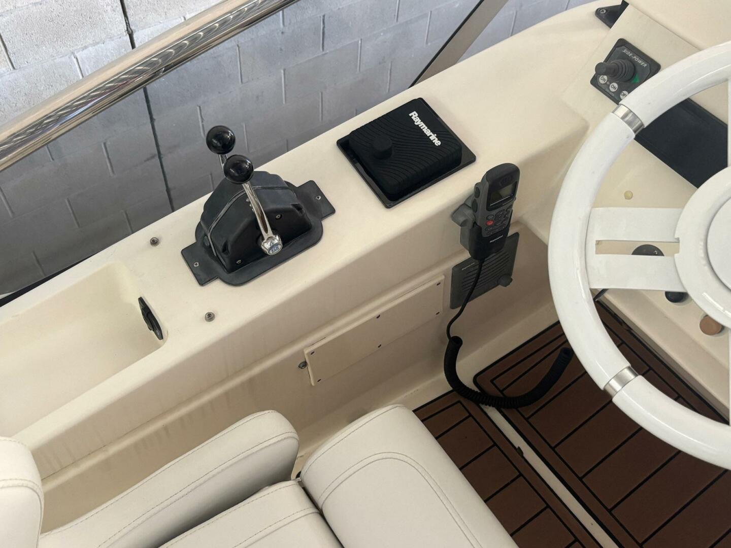 Azimut-43 2008-Sylvie Wickford-Rhode Island-United States-5764026 | Thumbnail