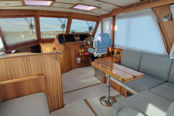 Sabre-48 Salon Express 2012-Brio Marion-Massachusetts-United States-5789473