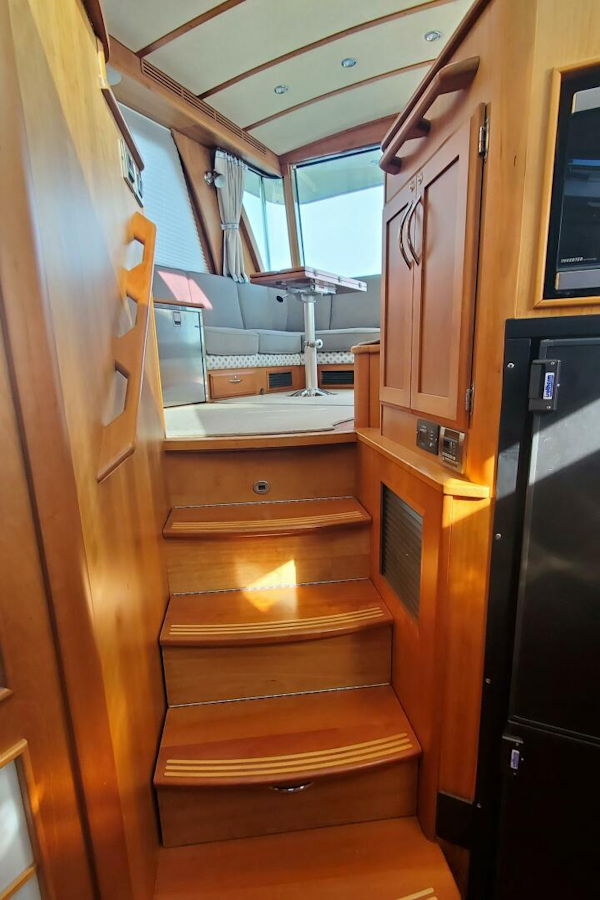 Sabre-48 Salon Express 2012-Brio Marion-Massachusetts-United States-5789492