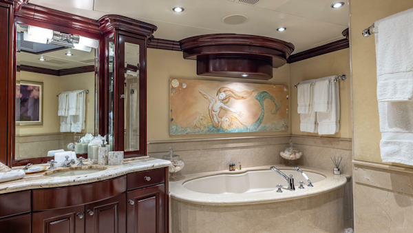 Christensen 2007-LADY JOY Nassau-Bahamas-Primary Ensuite-5767596