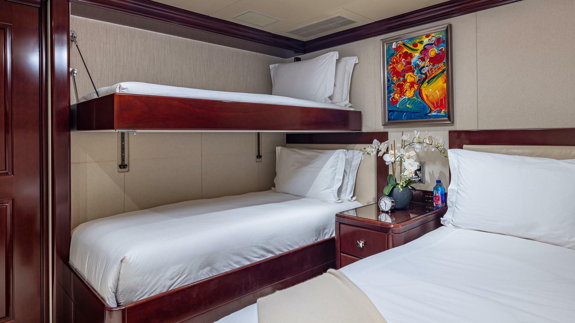 Christensen 2007-LADY JOY Nassau-Bahamas-Forward Starboard Guest Stateroom-5767614 | Thumbnail