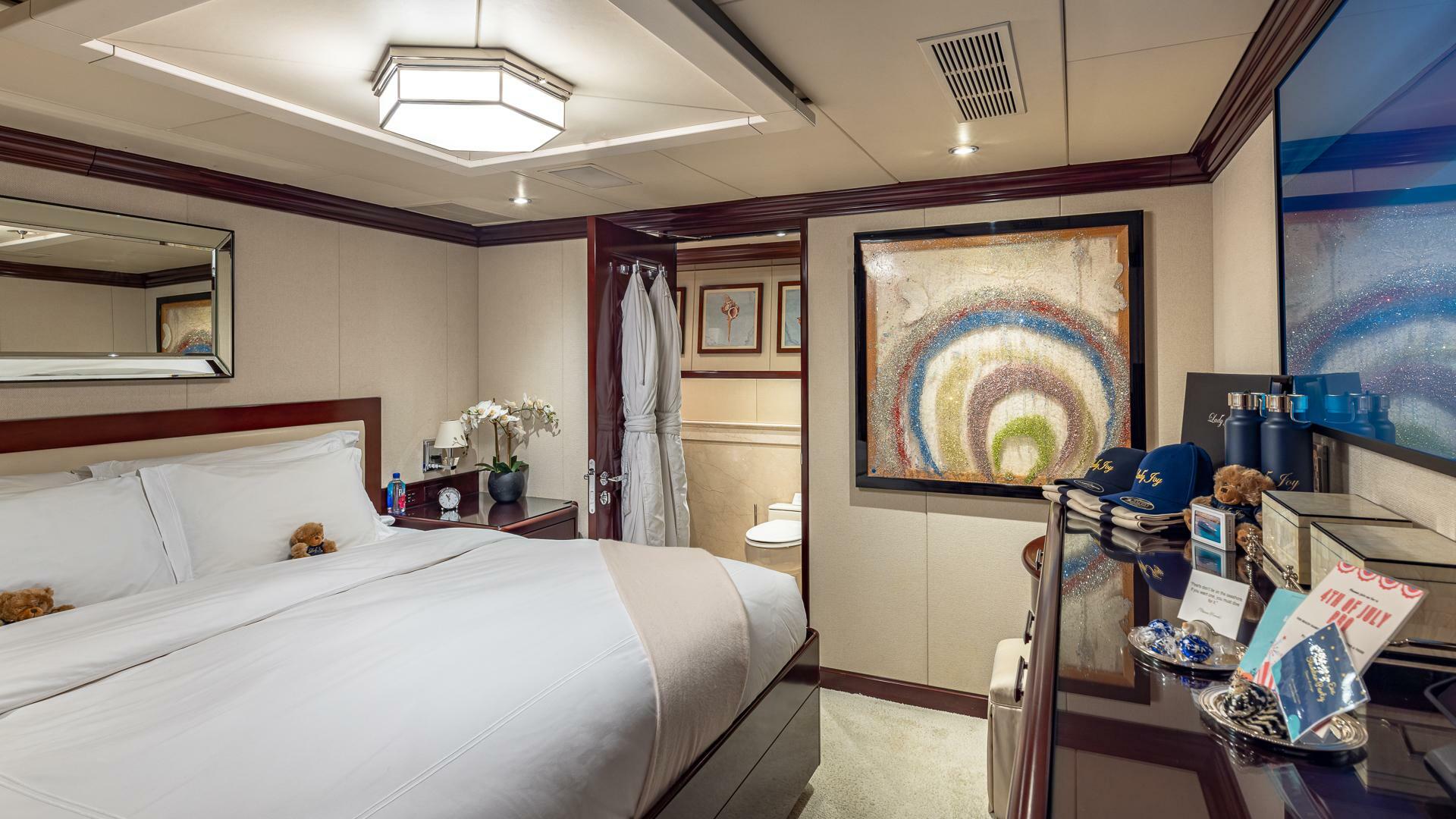 Christensen 2007-LADY JOY Nassau-Bahamas-Starboard Guest Stateroom-5767608 | Thumbnail