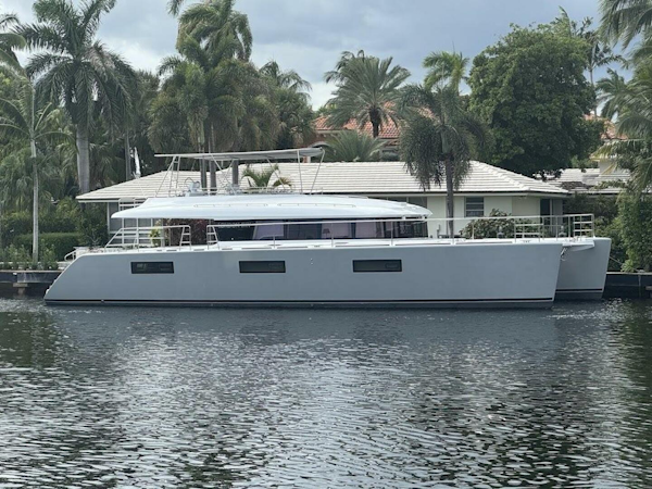 Lagoon 2015 -Fort Lauderdale-Florida-United States-5767692