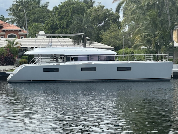 Lagoon 2015 -Fort Lauderdale-Florida-United States-5767663