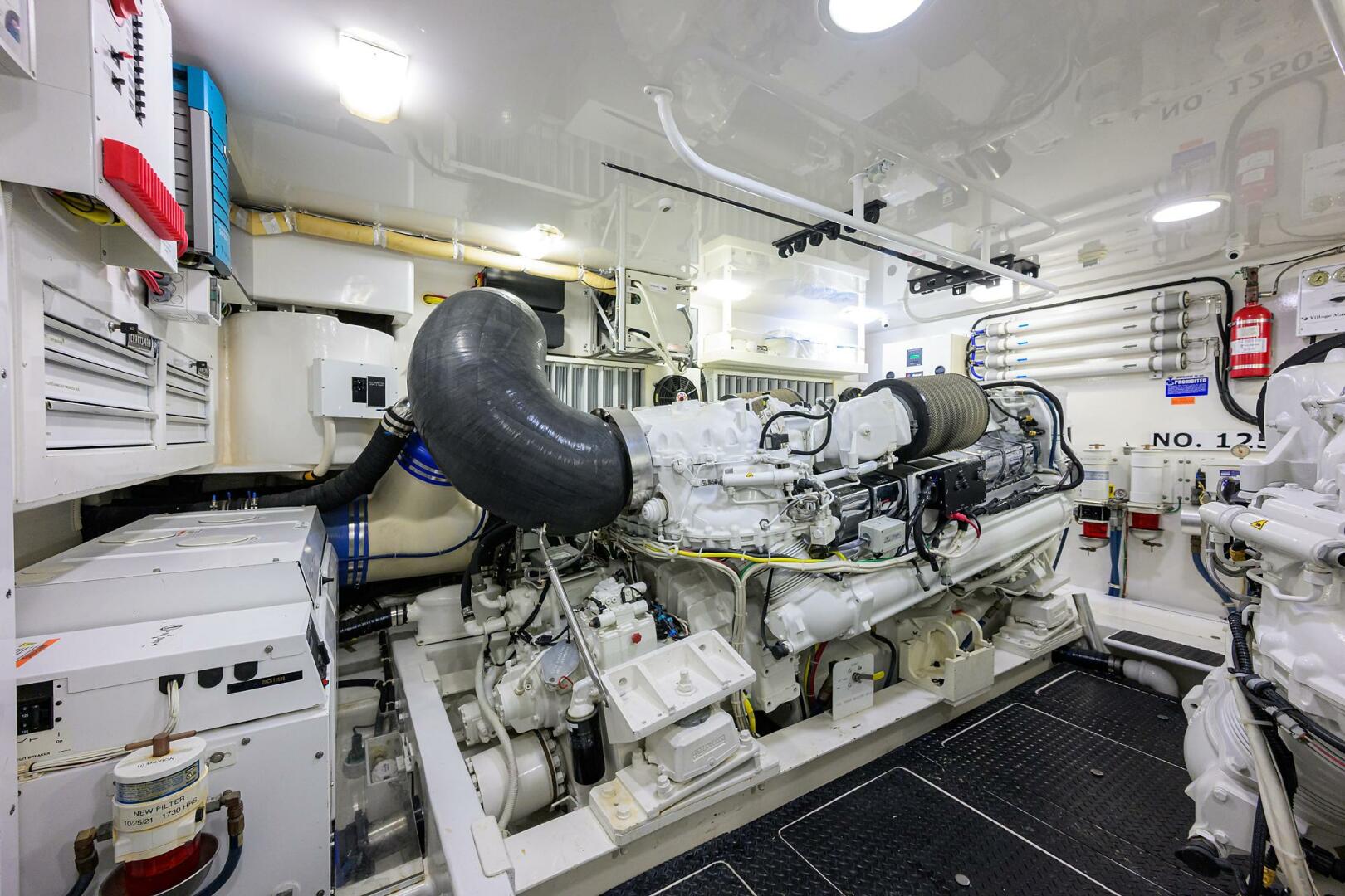 Viking-76 Enclosed Bridge 2014-OSH-IT Fort Lauderdale-Florida-United States-Engine Room-5770933 | Thumbnail