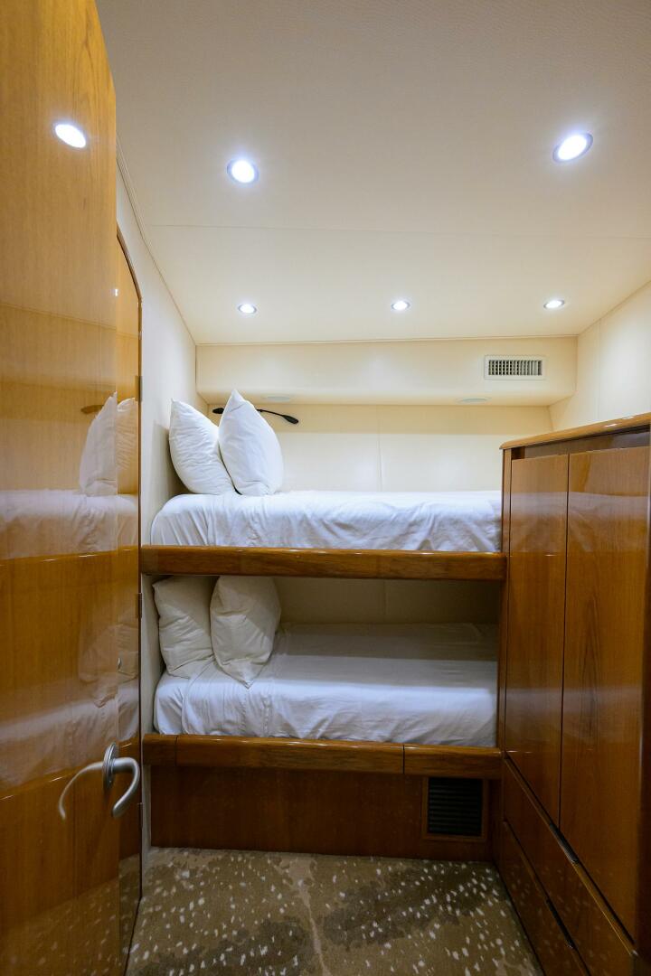 Viking-76 Enclosed Bridge 2014-OSH-IT Fort Lauderdale-Florida-United States-Guest Cabin -5770896 | Thumbnail