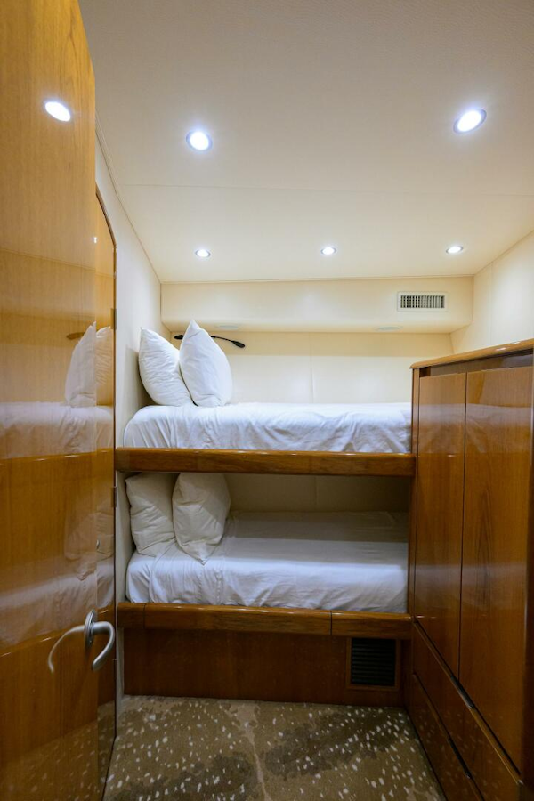 Viking-76 Enclosed Bridge 2014-OSH-IT Fort Lauderdale-Florida-United States-Guest Cabin -5770896
