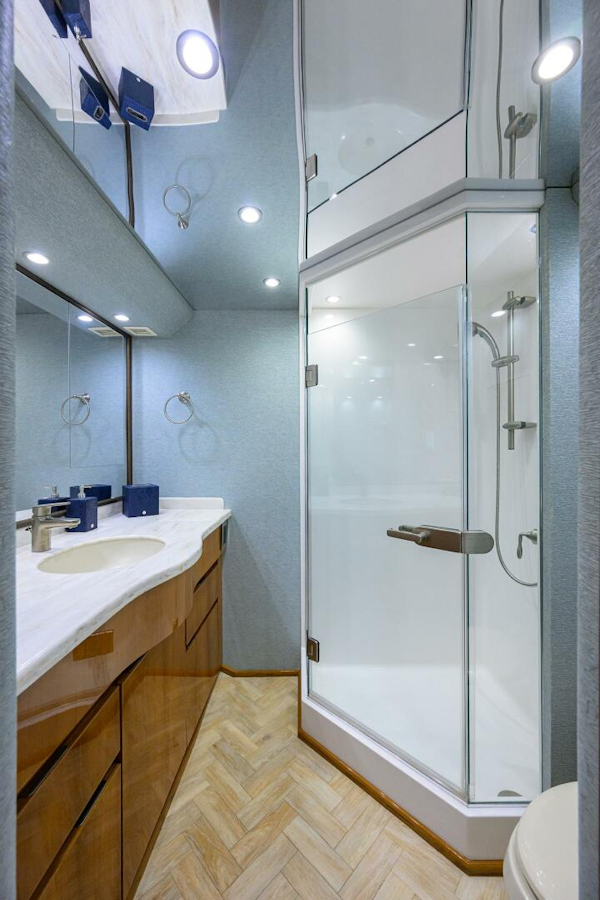 Viking-76 Enclosed Bridge 2014-OSH-IT Fort Lauderdale-Florida-United States-Master Head-5770891