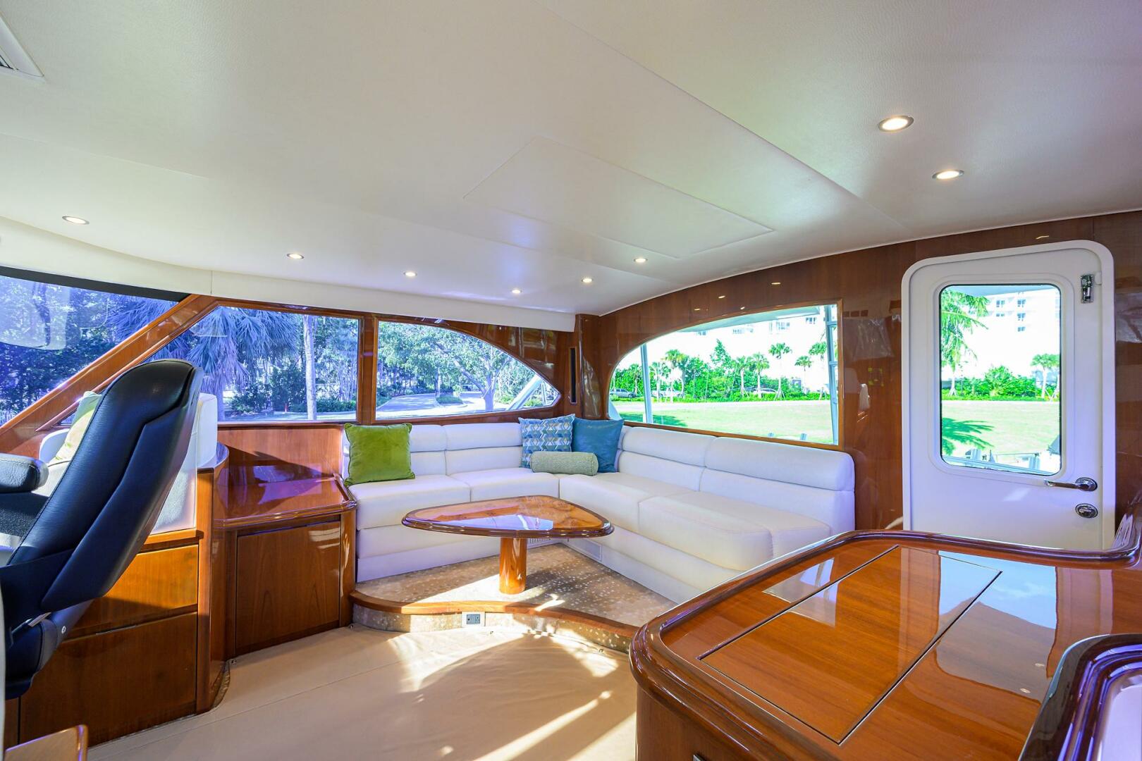 Viking-76 Enclosed Bridge 2014-OSH-IT Fort Lauderdale-Florida-United States-Helm Station-5770910 | Thumbnail