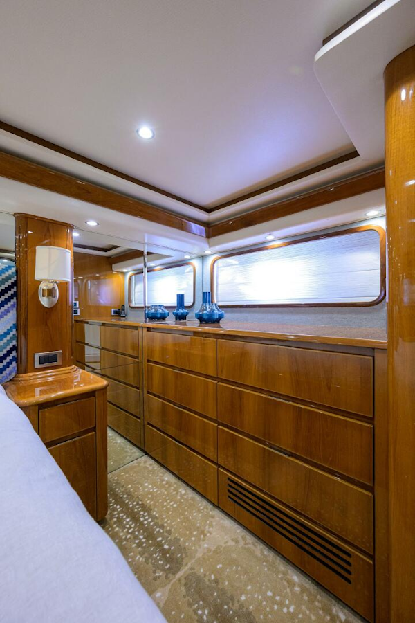 Viking-76 Enclosed Bridge 2014-OSH-IT Fort Lauderdale-Florida-United States-Master Stateroom Seating & Closet -5770890