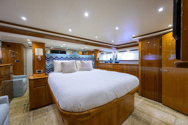 Viking-76 Enclosed Bridge 2014-OSH-IT Fort Lauderdale-Florida-United States-Master Stateroom-5770885