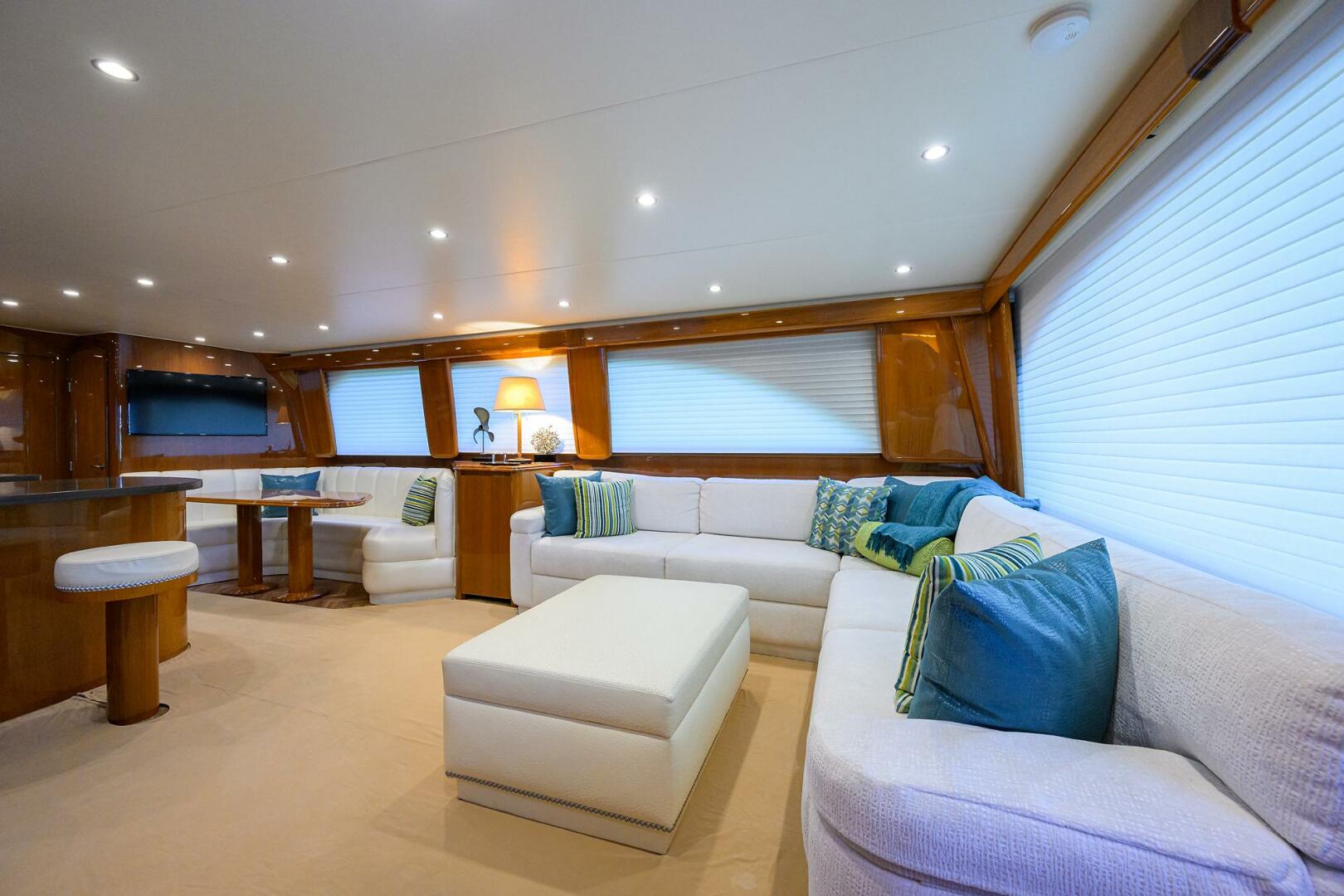 Viking-76 Enclosed Bridge 2014-OSH-IT Fort Lauderdale-Florida-United States-Salon Seating-5770872 | Thumbnail