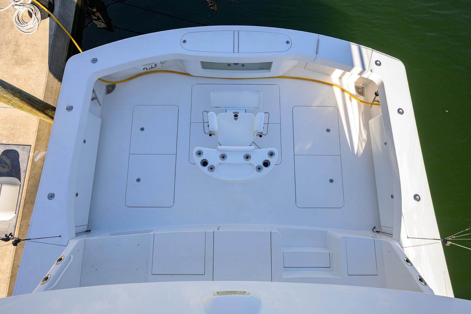 Viking-76 Enclosed Bridge 2014-OSH-IT Fort Lauderdale-Florida-United States-Cockpit View from Tower-5770924 | Thumbnail